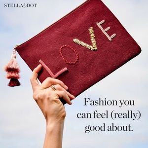 Stella & Dot LOVE clutch